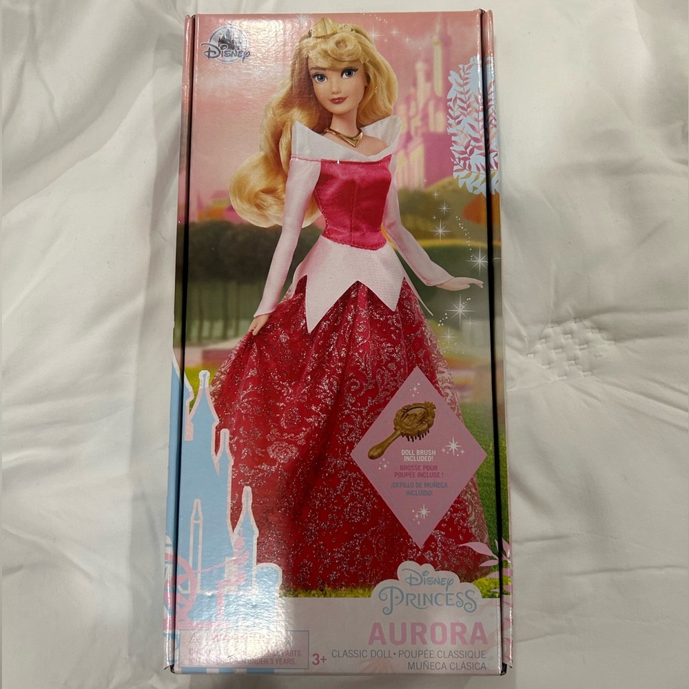 Disney Princess Aurora Classic Doll from Sleeping Beauty, Molded Brush - Picture 6 of 7